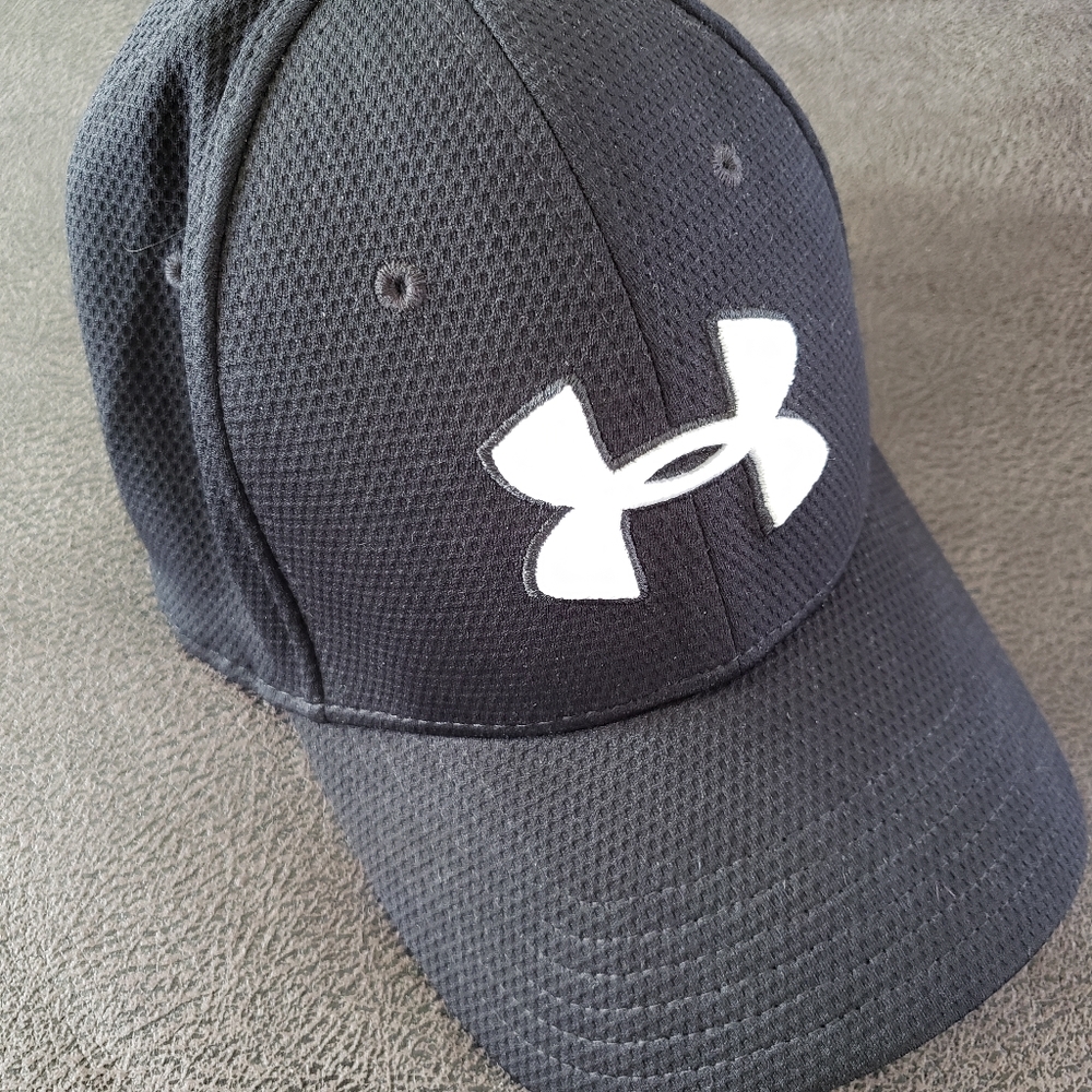 UNDER ARMOUR MENS LG/XL BLACK HAT
